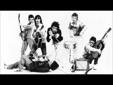 Videoclip de Mary of the 4th Form (Live) — The Boomtown Rats