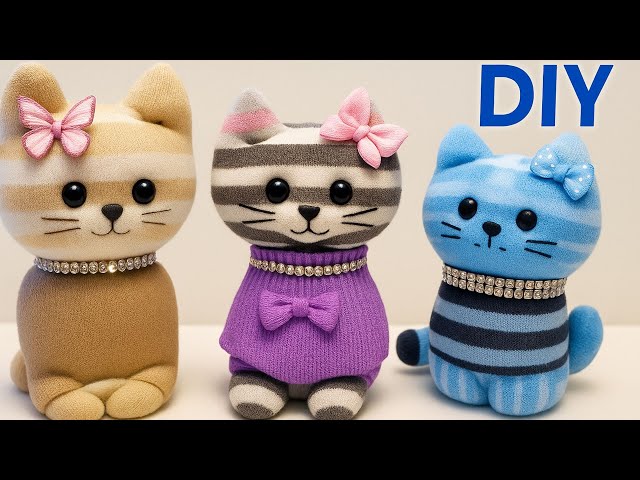 Vídeo relacionado con 1 par de calcetines de pata de gato, calcetines con forma de pata 3D, calcetines cálidos, calcetines para dormir, regalos creativos para hombres y mujeres