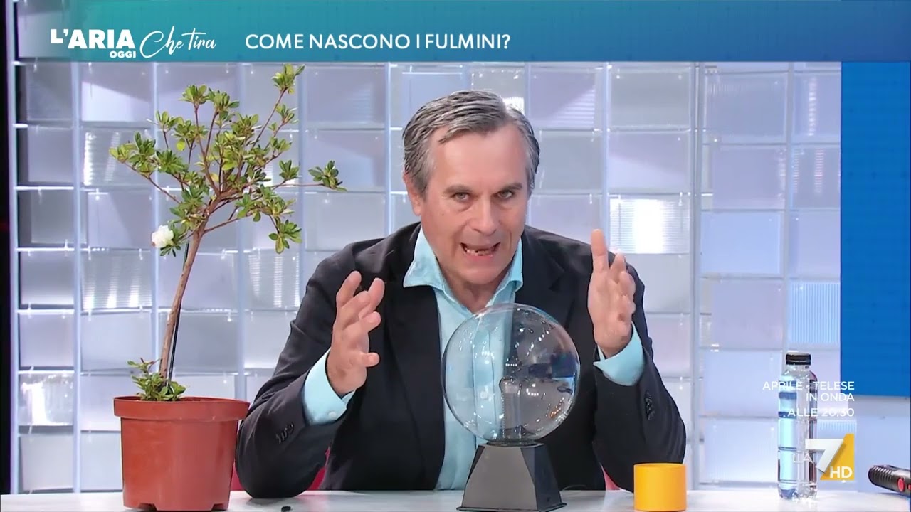 Tempeste di fulmini, il fisico Valerio Rossi Albertini: "Sono causati dai cambiamenti climatici"