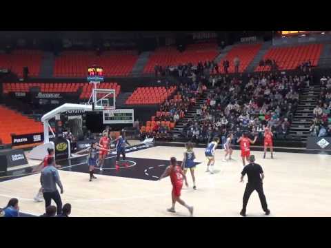 2017-02-11 Valencia B.C. 63 - 59 Picken Claret