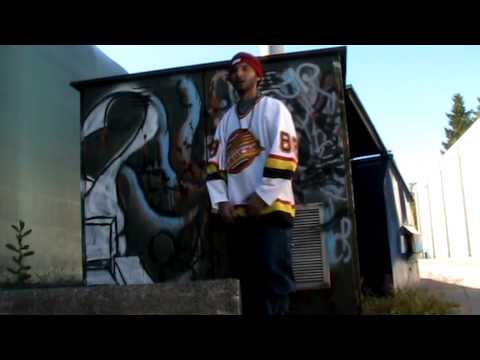 SeraphGuard/SnakeVersusCrane - Uncut (Feat. Morning Star [Official Video]).mov