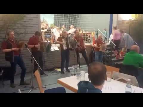 TV- Brenz / Häckl Buam Tanz in den Mai