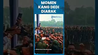 Download lagu MOMEN Kang Dedi Mulyadi Diarak Siswa Barak Militer Saat Penutupan Pendidikan Gapura Panca Waluya mp3