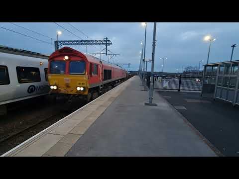 (4K) DB Cargo 66100 at Buckshaw Parkway on 6L44 3rd April 2022