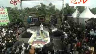 ~~~^^^~~~Cinta Laura - Shoot Me~~~^^^~~~