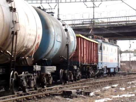 Tren de marfa cu 40-0536-9 plecand din Suceava