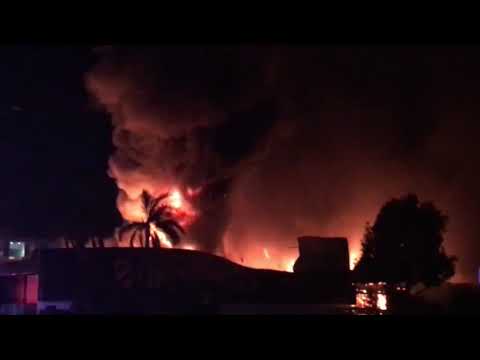 Strong wind pushing thick plume of smoke towards Morley Bunnings fire
