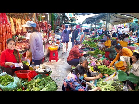 Cambodian Routine Food & Lifestyle @ Boeng Trabaek Market - Coconut Water, Fruits, Prawn, & More