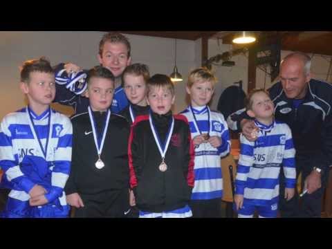 Oliveo f-jeugd kersttoernooi met Cees de Vreede