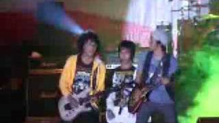Download lagu dMasiv - Ilfil Manusia Tak Berharga by gproduction mp3