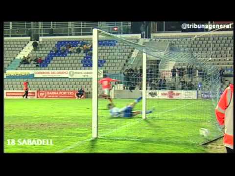 Borja Viguera (Deportivo Alavés), 25 goles como 25 soles. Liga 2013-2014.