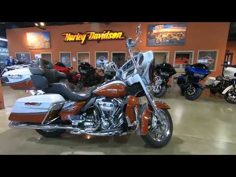 2014 Harley-Davidson CVO Electra Glide Ultra Limited FLHTKSE