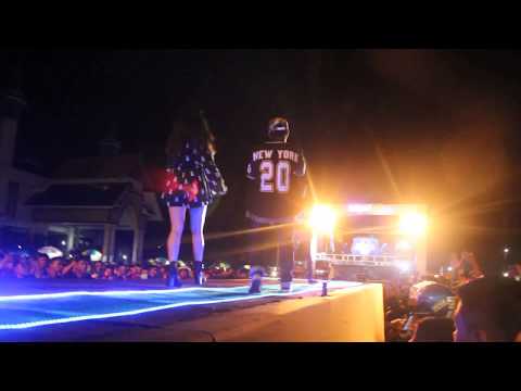 Aura Kasih Feat. Hardyan Destro & Ye Chal - BEBAS at Authenticity Kendari Lap. SSDC ex MTQ