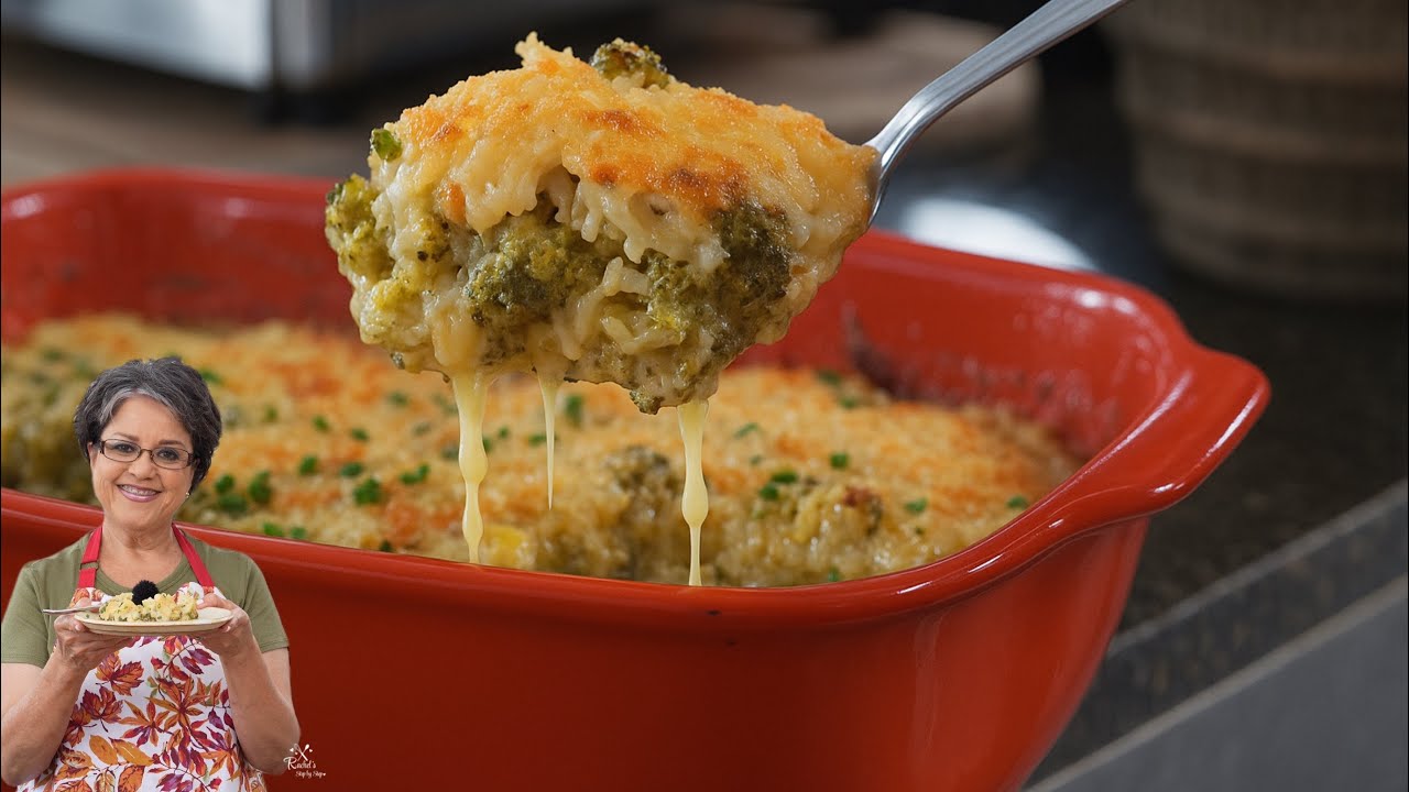 Creamy Broccoli Mushroom Rice Casserole // Holiday Comfort Food ❤️