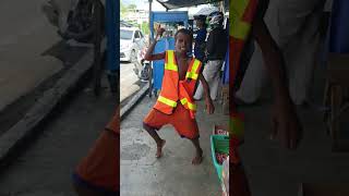 Download lagu goyang daboy ala anak #PAPUA# 😍jagooo anak parkiran ini bosss mp3