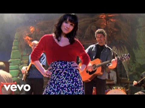 La Bien Querida - De Momento Abril