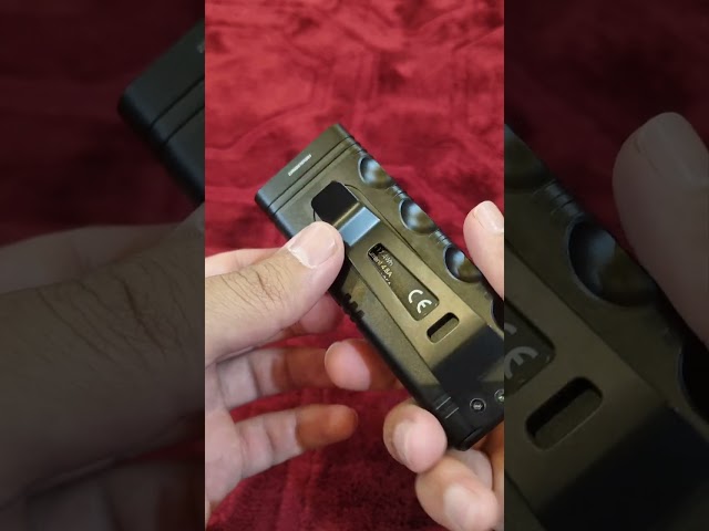 كشافات يدوية