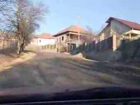 Rădăcineşti, centrul satului