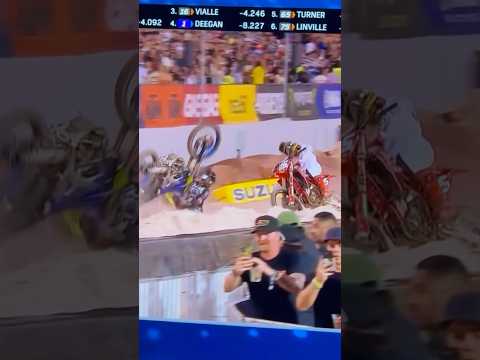 Haiden Deegan lands on Ryder DiFrancesco #smx