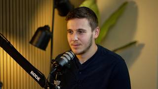 בחזרה לחיים: ארי שפיץ רוצה לתת כוח לאחרים | פודקאסט מיוחד בערוץ 7 (חדשות ערוץ 7) - התמונה מוצגת ישירות מתוך אתר האינטרנט יוטיוב. זכויות היוצרים בתמונה שייכות ליוצרה. קישור קרדיט למקור התוכן נמצא בתוך דף הסרטון