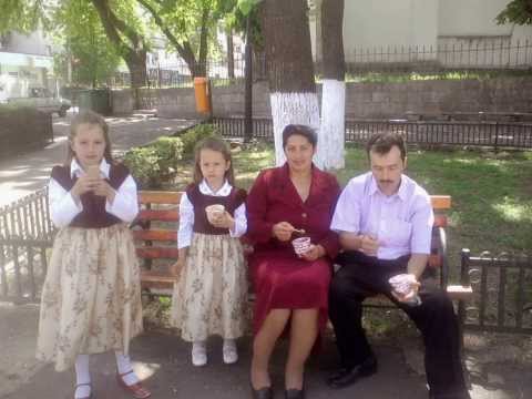 rogojel familia ples