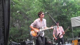 The Morning Benders - &quot;Wet Cement&quot; (Live) Lollapalooza 2010