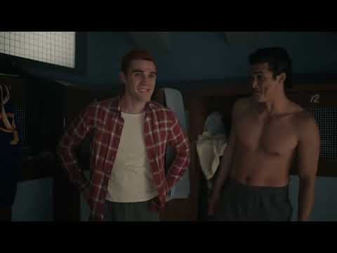 Julian Is Having A Movie Night - Riverdale 7x16 Scene