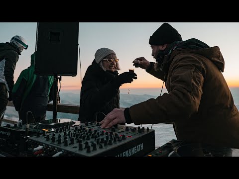 Rewired Story ▸ Soundopamine DjSet x Live Improv