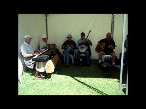 Frances Folk Gathering 2017 - session at marquee