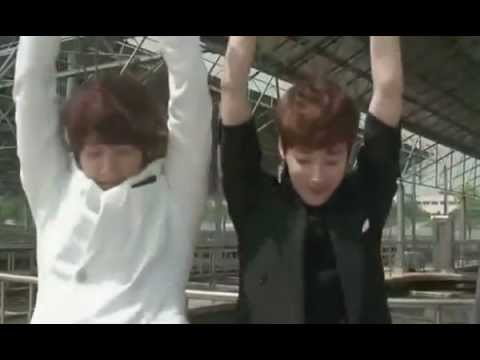 U-KISS (KEVIN and HOON) BACKSTAGE @ SBS MTV.