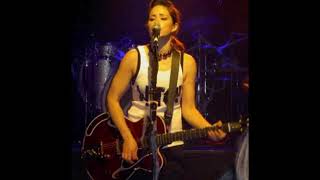 KT Tunstall - The Social, Nottingham 2005 - 10 - Throw Me A Rope