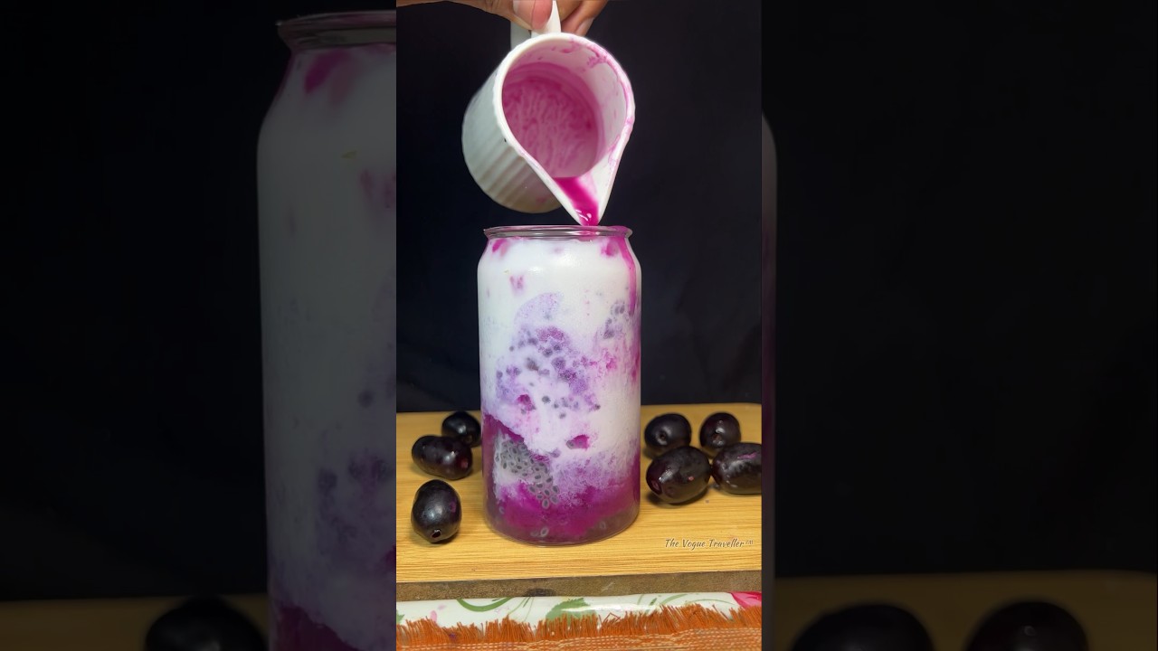 Nava Pazham /Jamun Fruit Paal Sarbath 🍇| Instagram: @the_vogue_traveller #thevoguetraveller #shorts