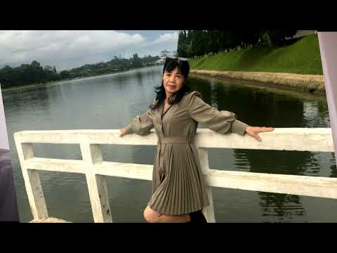 Thể hiện bởi Hoài Mỹ