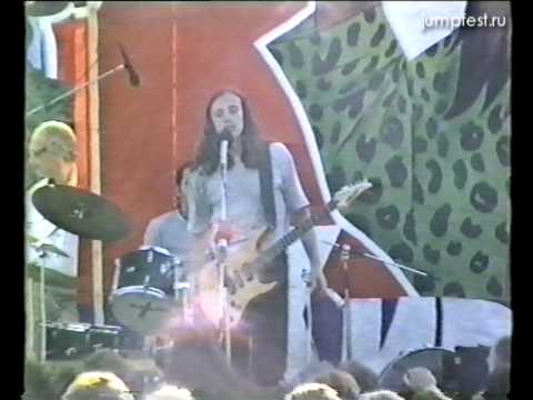 Группа МЭРИ КРЭШ в День Молодежи в г.Кириши, 1995 год.