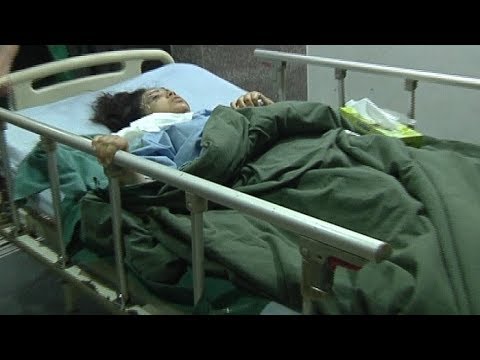দুই বাসের চাপায় আহত আয়েশার জীবন সঙ্কটে