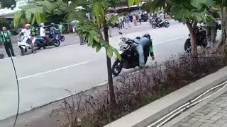 Download lagu Cerita lucu gojek ketiduran krn lelah orderan sepi.dikira kena virus corona.. Heheh mp3 Download lagu Cerita lucu gojek ketiduran krn lelah orderan sepi.dikira kena virus corona.. Heheh mp3