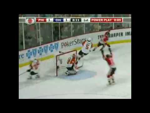 Dave Bolland Shorthanded Breakaway Goal In Game 1 Flyers @ Blackhawks (May 29 2010)
