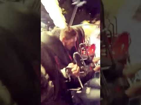 Jan cu Florin bunea zis cortoraru se dau pe carusel