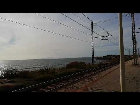 ANNUNCIO RITARDO E TRENO IN TRANSITO A SANTA MARIA LA BRUNA