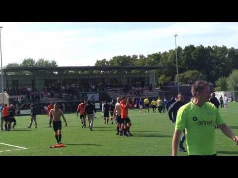 HBSS 1 naar de 3e klasse Tim van Aperen maak de laatste strafschop!!! + 1 groot feest