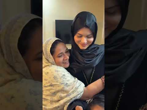 Maa beti bond❤️#zeeshan_ansari #love #rashida #couplegoals