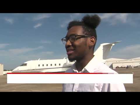 MOBILE STUDENTS BUILD AN AIRPLANE