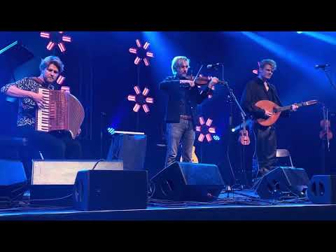 Dreamer’s Circus, A Room in Paris/Kitchen Stories, Shrewsbury Folk Festival 25/08/2023