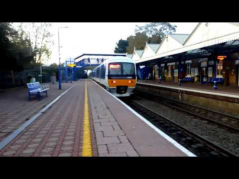 **Brand New!** Chiltern new livery 165037 departs Stoke Mandeville - 23/10/18
