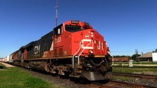 preview picture of video 'CN 2333 at Portage la Prairie (21AUG2013)'