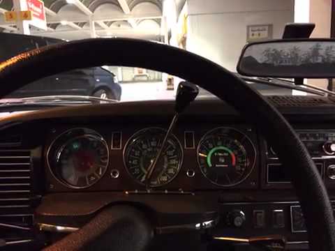 Citroën DS 20 Pallas warm start.