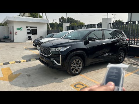 Toyota Innova Hycross Hybrid Top Model ZX (O) 2025 Review (Price, Features, Mileage)