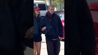 Download lagu Justin Bieber & Hailey Baldwin Spotted in Style | JB's Car Run Stuns Fans | Travis Scott - FE!N Vibe mp3 Download lagu Justin Bieber & Hailey Baldwin Spotted in Style | JB's Car Run Stuns Fans | Travis Scott - FE!N Vibe mp3