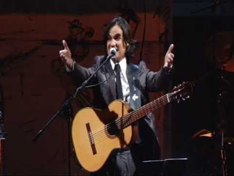 DIEGO MORENO canta REGINELLA - LIVE IN NAPOLI - TEATRO TRIANON - TANGO SCUGNIZZO