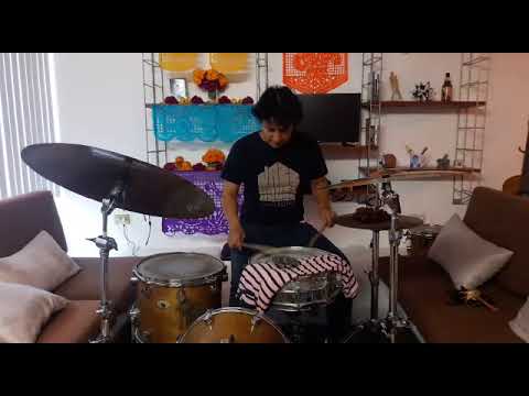 Alex Lozano- playing Marcus Gilmore's groove on Silouhwav